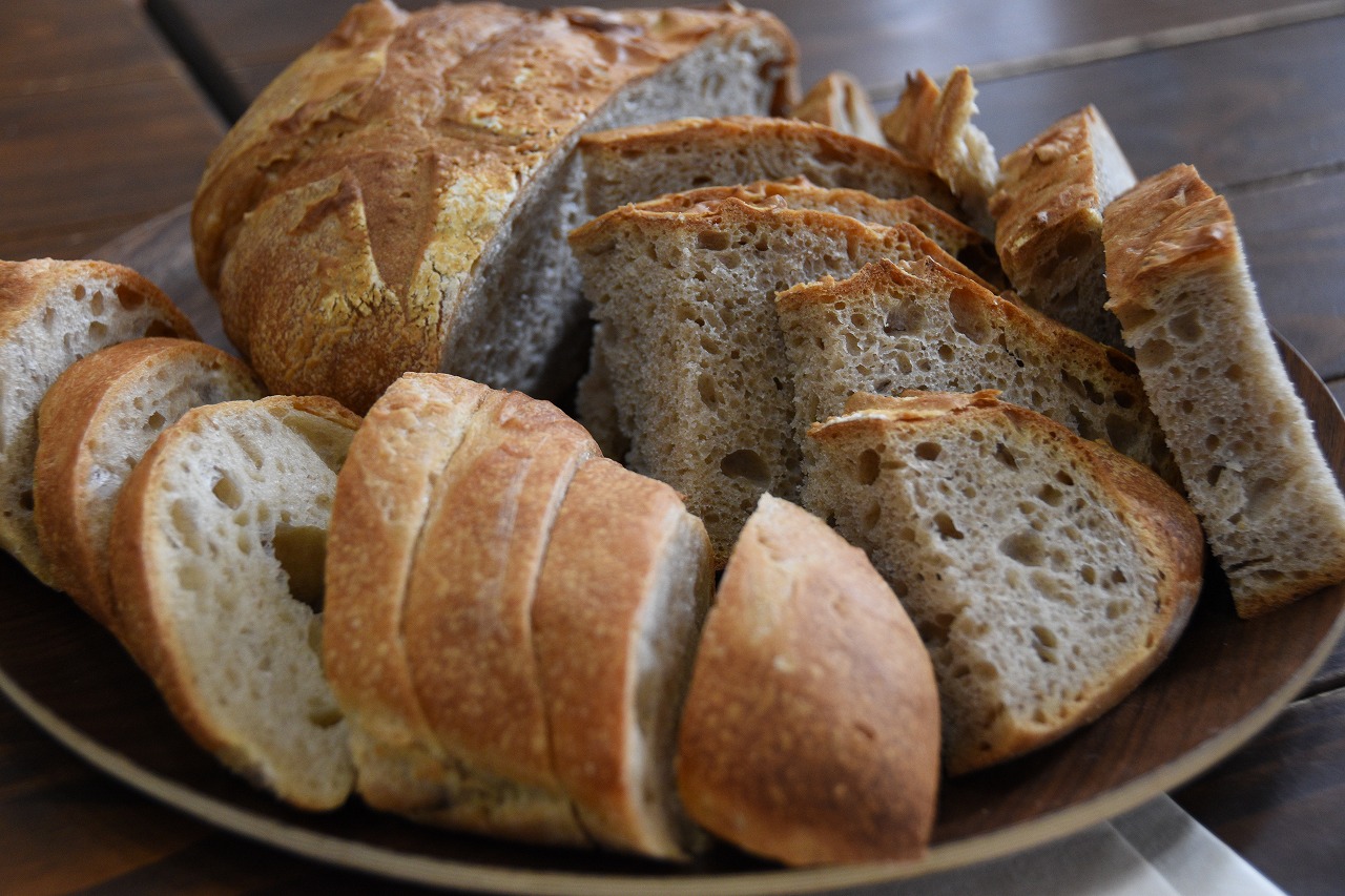 津山産小麦のパン