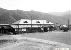 津山駅と“新”津山駅
